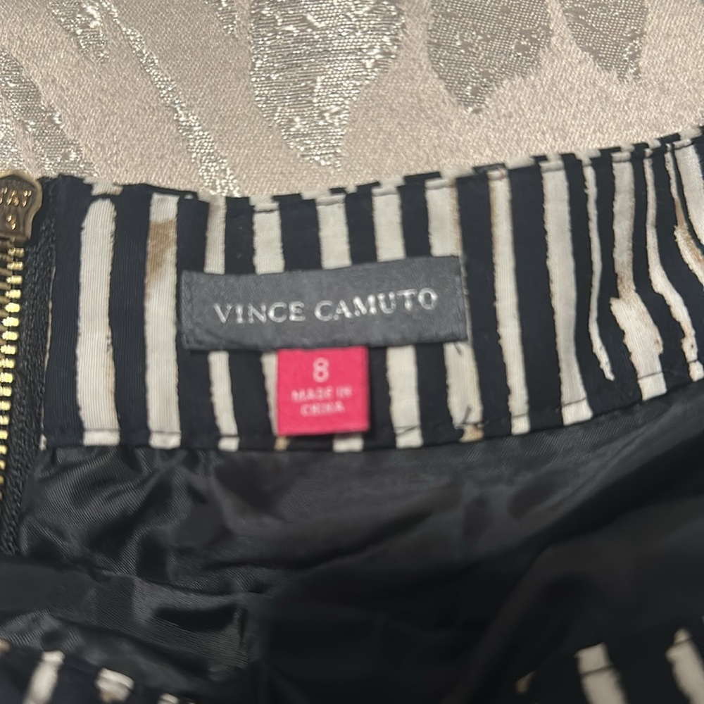 Vince Camuto skirt - Picture 3 of 4